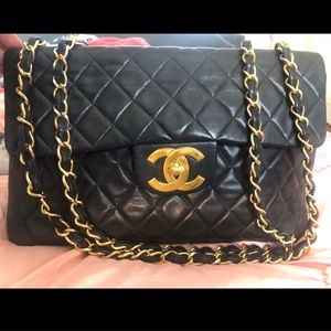 Vintage Chanel jumbo xl